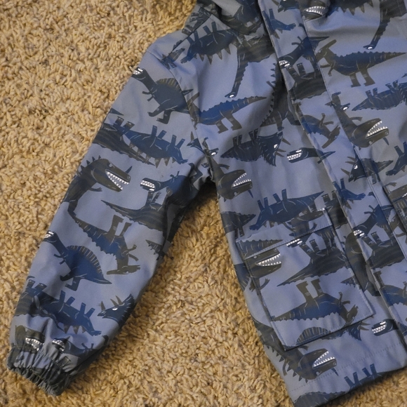 5T Boys Old Navy Dinosaurs Rain Coat Jacket Slicker Nice! - Picture 2 of 7